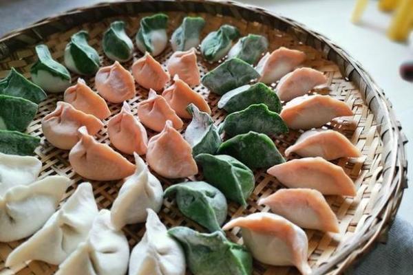 冬至饺子图 冬至饺子:传统美食与家庭团聚 冬至饺子图 冬至饺子:传统美食与家庭团聚